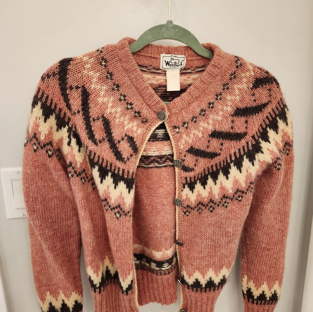 Vintage Woolrich woman 100% Wool fair isle sweater